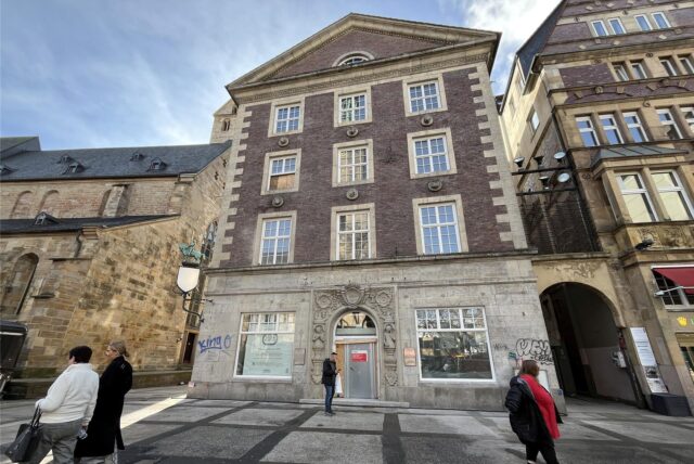 Die niederländische Einzelhandelskette „Dille & Kamille“ zieht bald in das Ex-Burger-King-Gebäude an der Reinoldikirche.