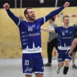 Handball Oberliga 2 26. Oktober 2024, Sporthalle Nord. PSV Recklinghausen – HSC Haltern-Sythen 24:36. Pierre Weber jubelt bei Abpfiff.