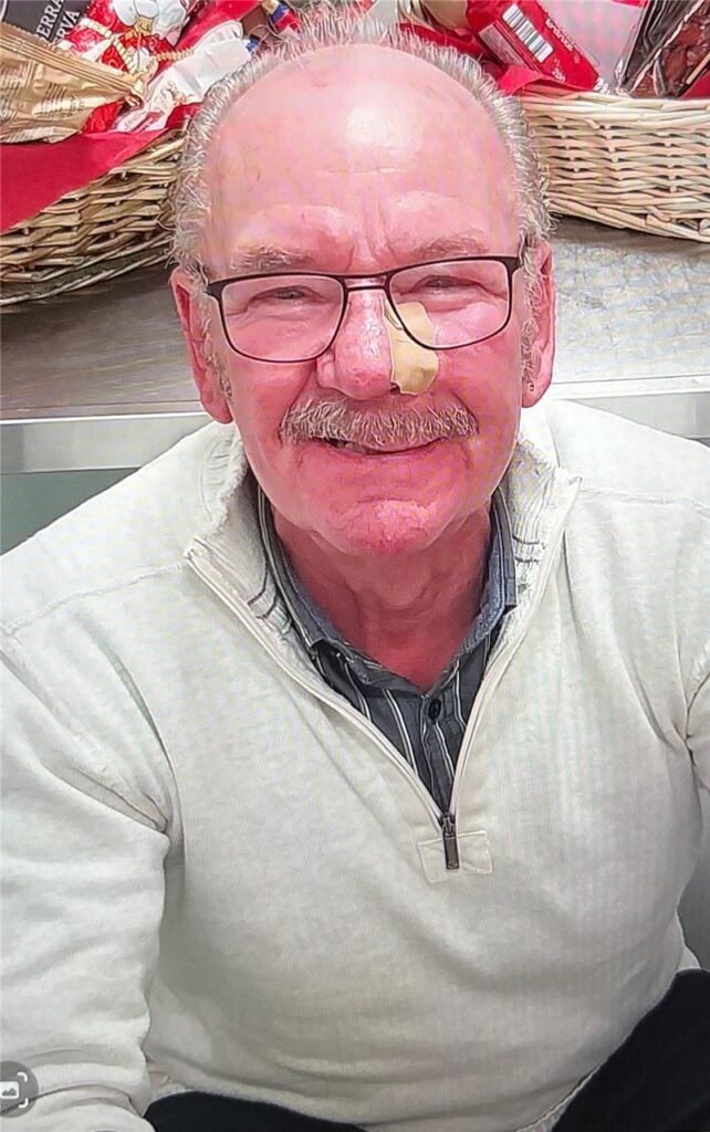 Die Polizei sucht diesen Mann. Die Polizei sucht diesen Mann.