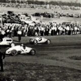 Historisches Foto aus den 50er-Jahren zeigt ein Autorennen auf der Trabrennbahn auf der Hillerheide in Recklinghausen.