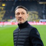 Niko Kovac schaut zur Seite.