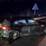 Unfallwagen an einer Leitplanke der A 31