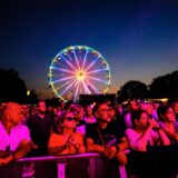 Menschen auf dem Waltroper Parkfest.
