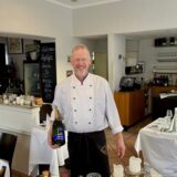 Werner Matenaar in seinem Restaurant an der Marsbruchstraße