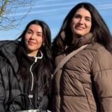 Die Freundinnen Renata und Nuria sind zu sehen.