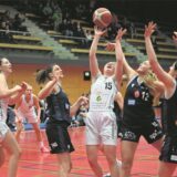 Melina Reich (Metropol Ladies) im Einsatz.