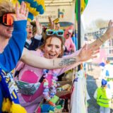 Die Karneval Gesellschaft Herten-Langenbochum beim Rosenmontagsumzug 2025 in Recklinghausen.