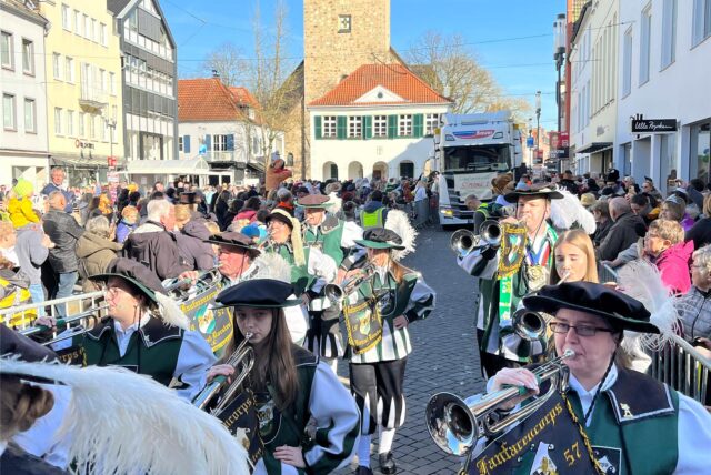 Rosenmontag in Dorsten auf dem Marktplatz