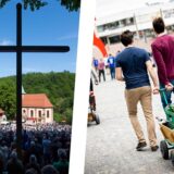 Links ein großes Kreuz bei der Männerwallfahrt in Wachstedt an Christi Himmelfahrt in einer großen Menschenmenge, rechts zwei Männer, die am Vatertag einen Bollerwagen ziehen.