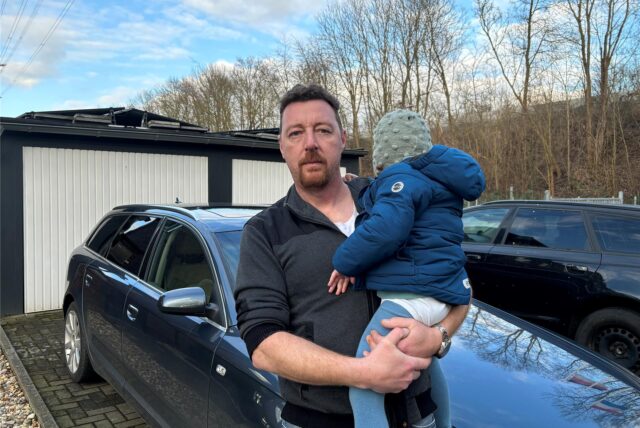 Andreas van Zwols Sohn ist aufgrund der Behinderung seines Sohnes darauf angewiesen, Behindertenparkplätze zu nutzen. Ihn ärgert die unklare Neubeschilderung des Behindertenparkplatzes, weswegen sein Auto abgeschleppt wurde.
