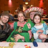 Kostümierte Kinder und glückliche Eltern: Beim Kinderkarneval 2025 war die Europahalle in Castrop-Rauxel mal wieder brechend voll.