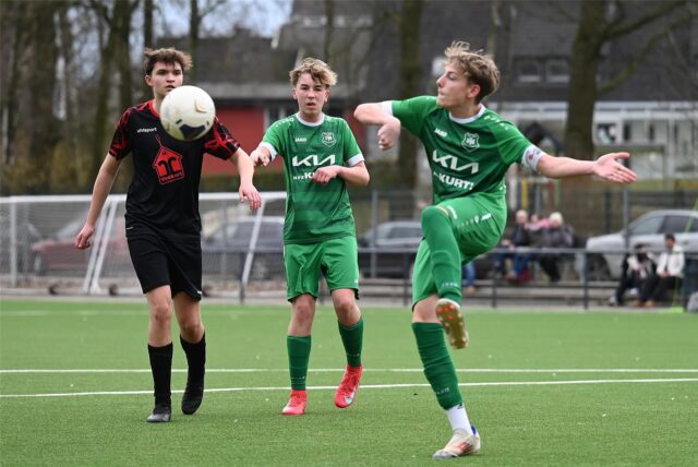 Nach der 3:4-Niederlage gegen Teutonia SuS Waltrop am ersten Spieltag (Foto) gingen die B-Junioren von GW Erkenschwick auch im Derby bei der Spvgg. Erkenschwick II leer aus.