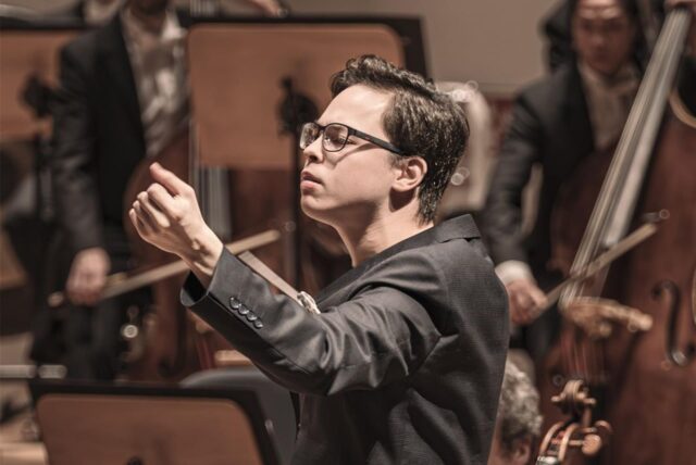 Tarmo Peltokoski dirigierte in Dortmund.