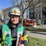 Fabian Nowak ist Feuerwehrsprecher in Dortmund und erklärt im Interview, was über den Einsatz an der Bornstraße bekannt ist.