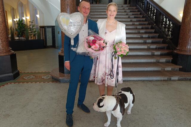 Mark und Katharina Malinovski heiraten im alten Stadthaus.