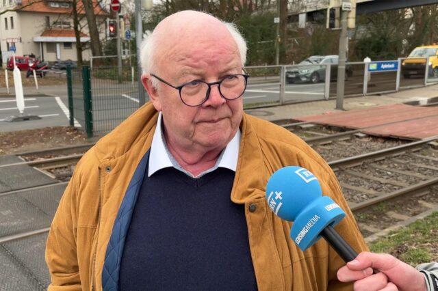 Gartenstadt-Anwohner Spieker an der Sperrung der Lübkestraße über die B1