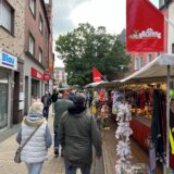 Viele Menschen waren 2024 beim Herbst- und Heimatfest in der Dorstener Innenstadt unterwegs. Viele Geschäfte hatten am finalen Sonntag geöffnet.