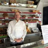 Bäckermeister Andreas Wulff steht in seiner Bäckerei in Dortmund-Berghofen.
