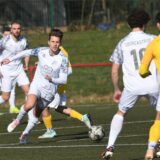 Der SV Wacker Obercastrop II (weißes Trikot) setzte sich mit 2:0 bei den SF Habinghorst/Dingen durch.