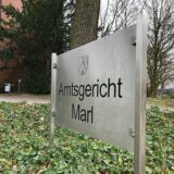 Eingangsschild des Amtsgerichts in Marl