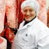 Fleisch ist seine Leidenschaft. Christoph Grabowski ist der respektvolle Umgang mit Lebensmitteln das wichtigste Anliegen. Er arbeitet bei Niggemann in Bochum.