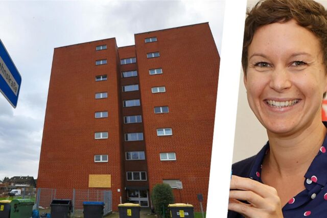 Ein geräumtes Wohnhaus an der Blumenstraße in Kamen, daneben die Beigeordnete Hanna Schulze aus der Stadtverwaltung Kamen.