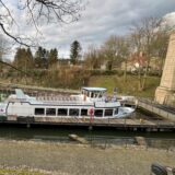 Die Henrichenburg geht in Rente, doch ein Nachfolgeschiff liegt schon am prominenten Ankerplatz am Schiffshebewerk.