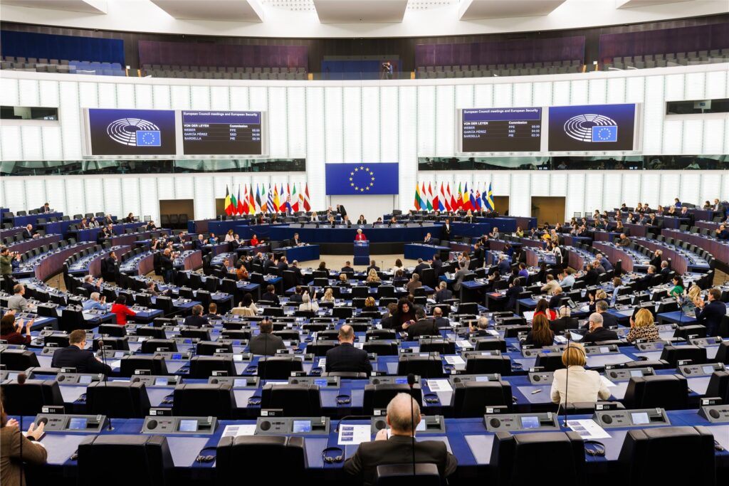 Blick ins volle EU-Parlament in Straßburg.