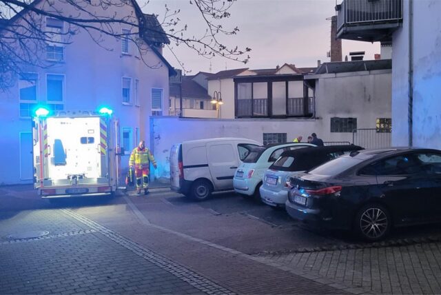 Am Montagabend (24.3.25) gab es einen Einsatz der Feuerwehr in der Altstadt von Recklinghausen im Bereich der Steinstraße bzw. in der Straße Paulsörter.
