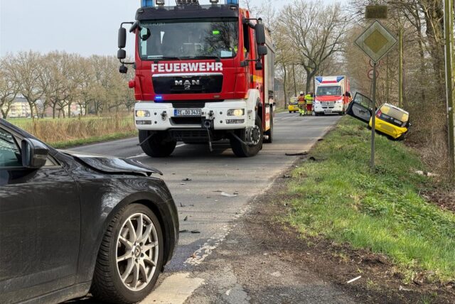 Der Dorstener Rettungsdienst versorgte am Dienstagnachmittag zwei Autofahrer nach einem Unfall.