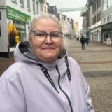 Claudia Wonnemann in der Dattelner Innenstadt
