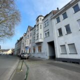 Außenansicht des Mehrfamilienhauses in der Flaspoete 52 in Lütgendortmund, dessen vier Wohnungen Anfang April am Amtsgericht Dortmund zwangsversteigert werden.