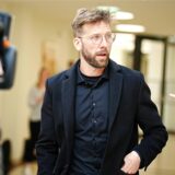 Fußballspieler Guido Burgstaller vor Beginn des Prozesses gegen einen 23-Jährigen, der am 14. Dezember 2024 vor einer Wiener Innenstadt-Disco dem Rapid-Stürmer einen Faustschlag ins Gesicht versetzt und den Fußballer schwer verletzt hatte, am Straflandesgericht in Wien. +++ dpa-Bildfunk +++