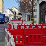 Baustellen-Absperrungen in der Fußgängerzone Datteln.