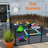 Außenaufnahme vom „Kind & Eltern Café“ Muckels an der Westfalenstraße in Recklinghausen-Hochlarmark. Etwa zwei Jahre nach der Eröffnung schließt die Einrichtung am 31. März 2025.