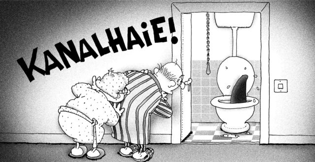 Aus dem Klosett eines älteren Ehepaars ragt die Rückenflosse eines Hais, sie gucken vorsichtig zur Tür des Badezimmers hinein.