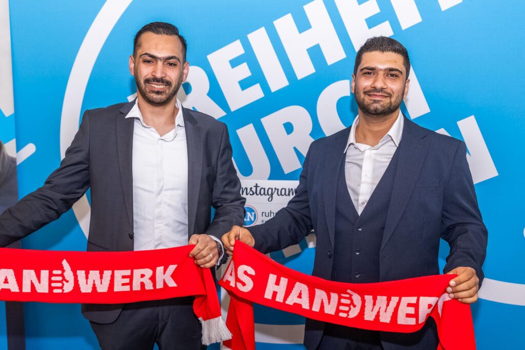 Mohammad Hamad und Amar Aeon bei der Meisterfeier der Handwerkskammer Dortmund.