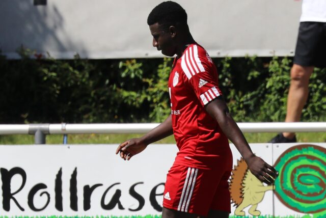 Für Yusupha „Jupp“ Njie ist das Abenteuer Westfalenliga beim SV Vestia Disteln vorbei. Der 19-Jährige verlässt die Hertener.