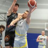 Florian de Wal (r.)  Marler BC