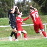 Kadir Kerter (r.) freut sich über sein Tor zum 1:0 für Genclikspor gegen DJK Spvgg. Herten.