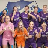 Der Jubel in der Kabine war groß bei den B-Juniorinnen des SV Titania Erkenschwick nach dem knappen 1:0-Erfolg im Schlüsselspiel auf dem Weg zur Meisterschaft gegen einen starken SV Waldesrand Linden.