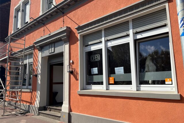 Die Pizzeria Juju in Datteln von außen.
