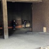 Brandermittler der Polizei untersuchen die Tiefgarage an der Rheinischen Straße in Dortmund, in der es am Dienstagabend (1.4.) gebrannt hat.