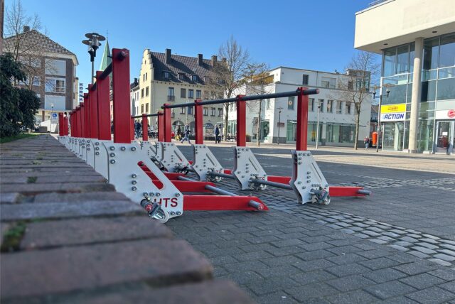 Überfahrtsperren auf dem Platz der Deutschen Einheit in Dorsten