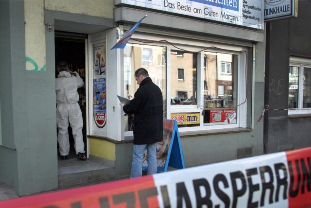 In dem gelben Altbau an der Großen Heimstraße im Kreuzviertel lag eines der potenziellen Ziele des NSU in Dortmund, die ausgespäht wurden.