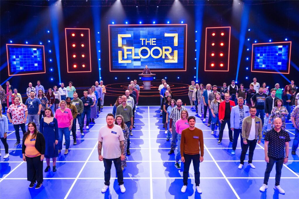 Die Kandidaten stehen im Studio der Sat.1-Quiz-Show Die Kandidaten stehen im Studio der Sat.1-Quiz-Show