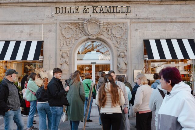 Andrang bei der Eröffnung von Dille&Kamille in Dortmund.