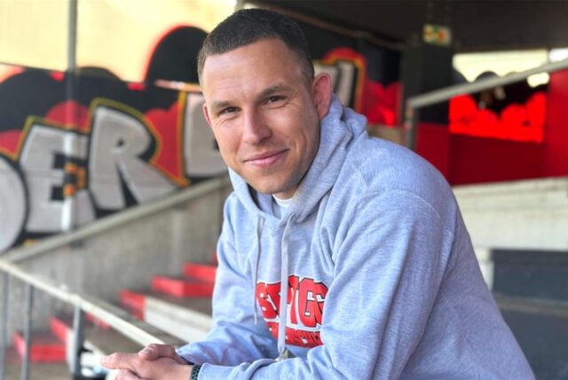 Fußball, 4. April 2025, Stimberg-Stadion Oer-Erkenschwick. Tobias Portmann wird bei der Spvgg. Erkenschwick als neuer Co-Trainer für die Saison 2025/2026 in der Oberliga Westfalen vorgestellt. Noch spielt der 33 Jahre alte Recklinghäuser aktiv beim Landesligisten SV Dorsten-Hardt.