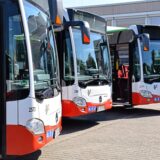 Drei Busse der Vestischen stehen nebeneinander.
