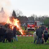 Osterfeuer auf dem Feld in Wulfen